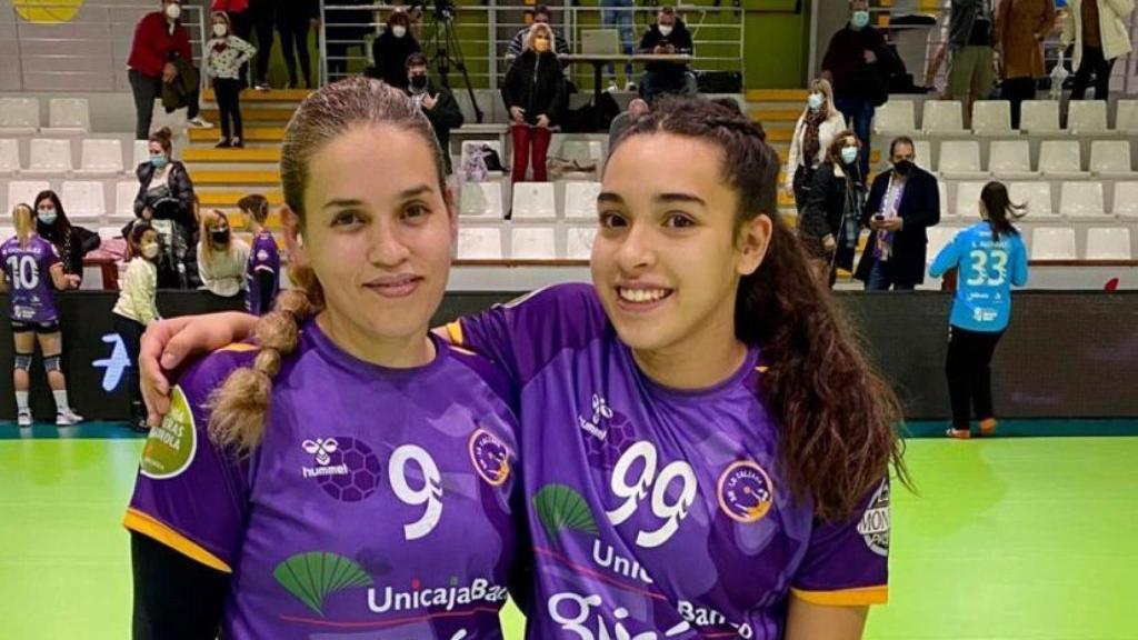 Marizza y Yeruti Faría, tras su primer partido compartiendo cancha