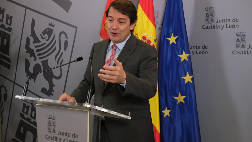 Rueda de prensa de Fernández Mañueco en León