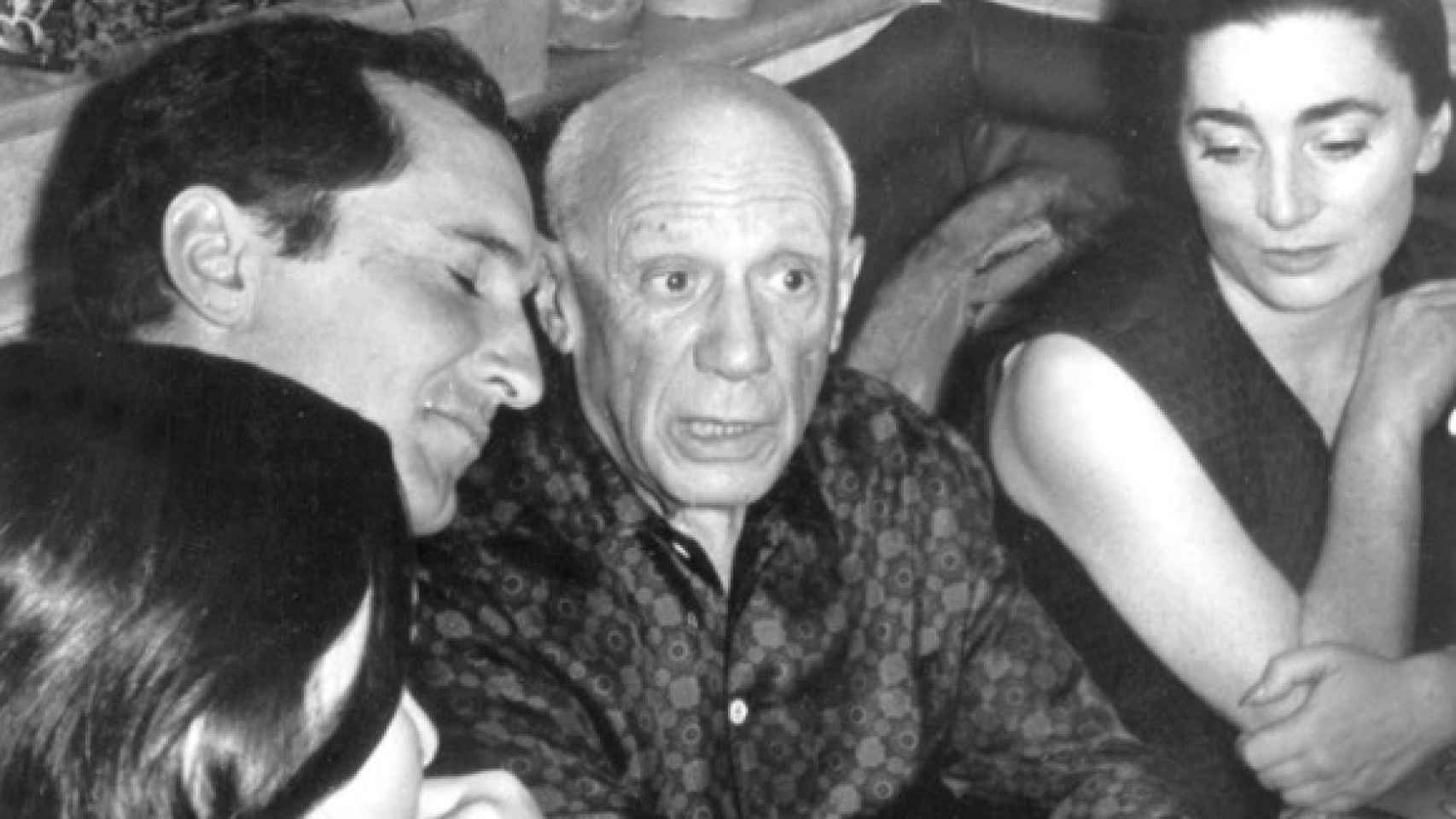 Dominguín con su amigo Picasso y Jacqueline.