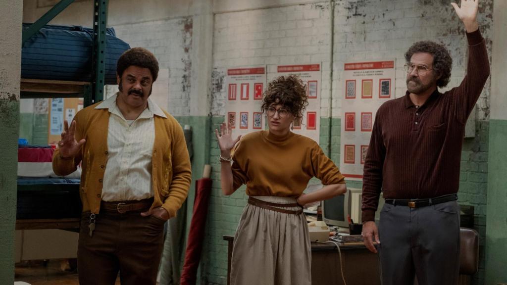 Kathryn Hahn aparece en el reparto de la serie.