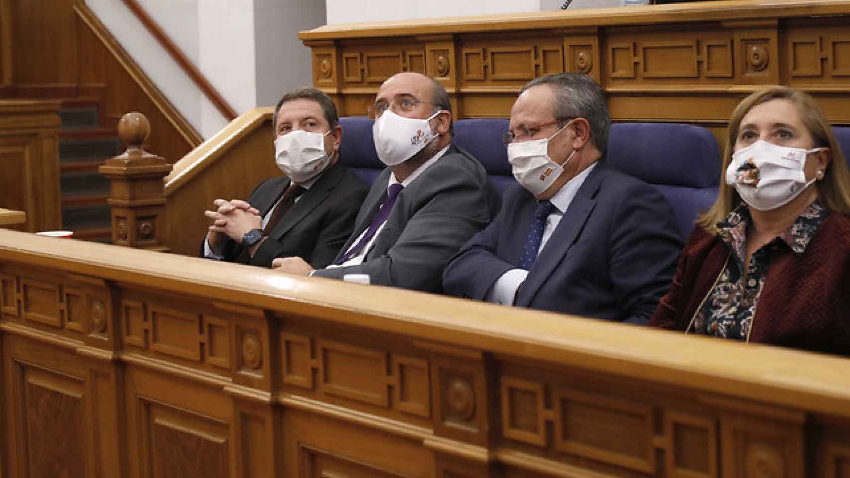 Page, Guijarro, Ruiz Molina y Rodríguez en la bancada del Gobierno.