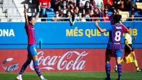El FC Barcelona femenino celebrando un gol