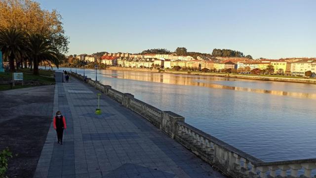 El paseo junto a la ría de O Burgo, en el municipio de Culleredo (A Coruña).