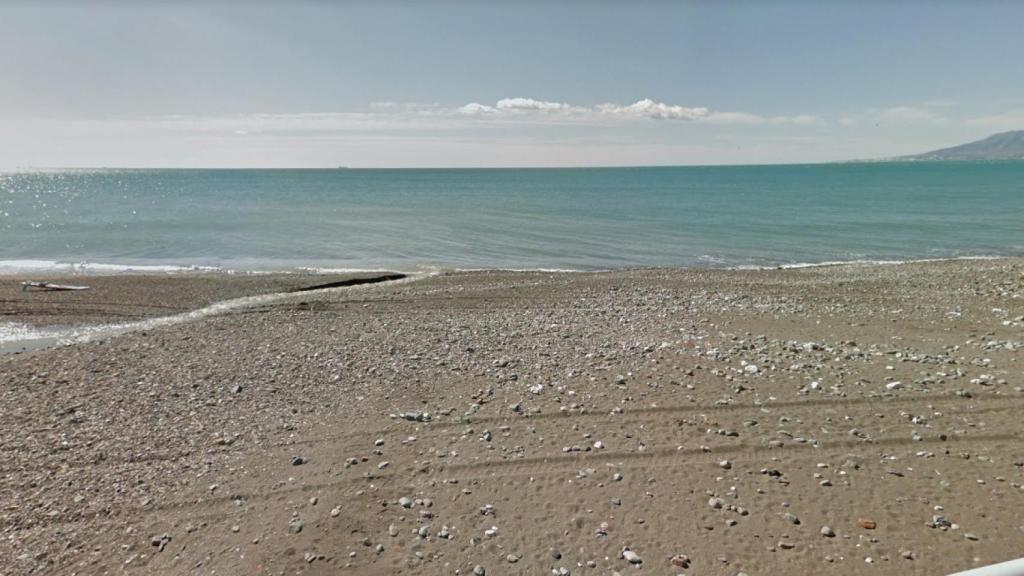 La playa de la desembocadura del arroyo Jaboneros, en Málaga