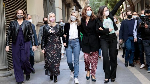 Ada Colau, Fátima Hamed, Yolanda Díaz, Mónica García y Mónica Oltra.