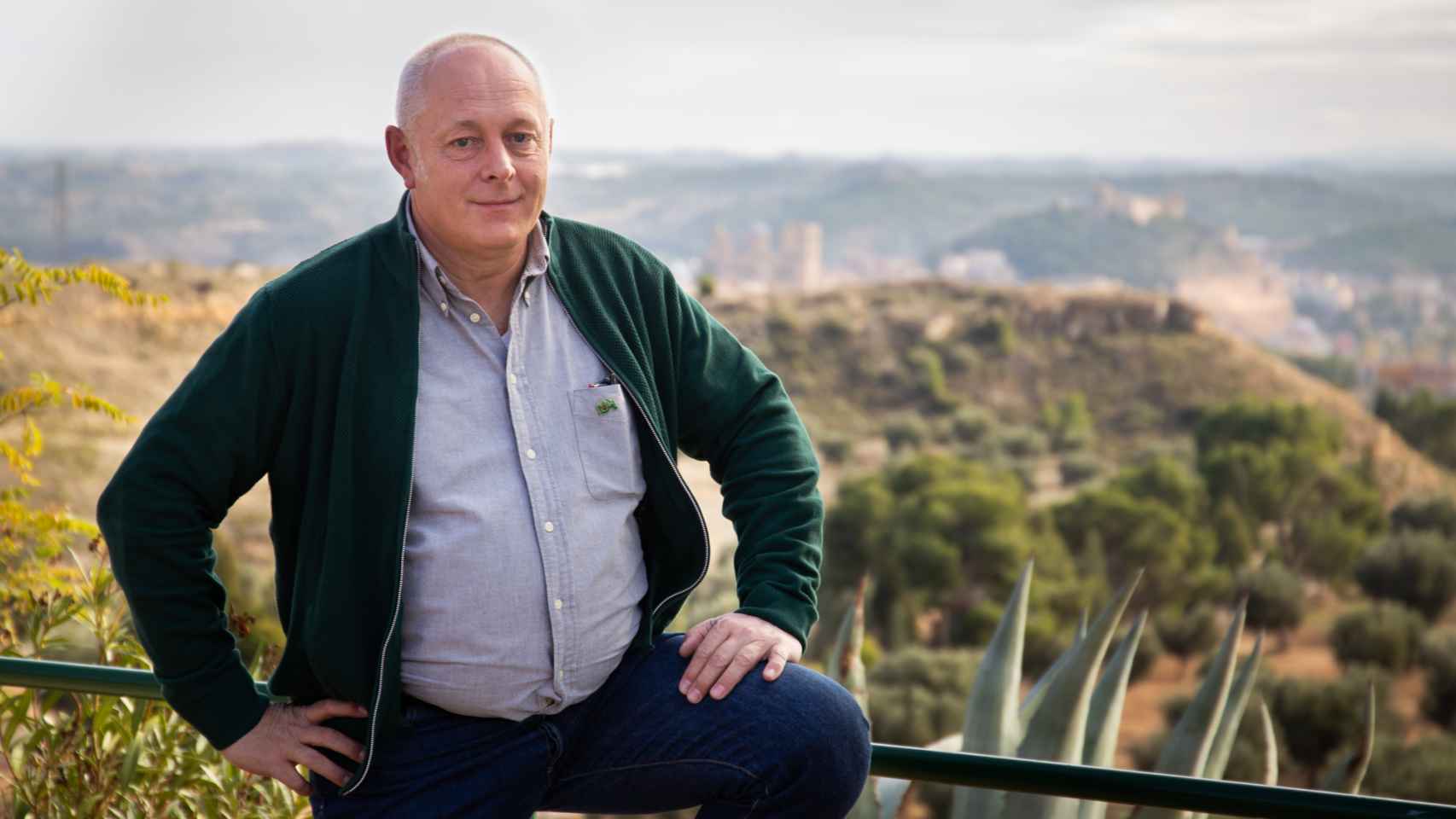 Antonio Saz, coordinador de España Vaciada, atiende a EL ESPAÑOL en Alcañiz (Aragón).