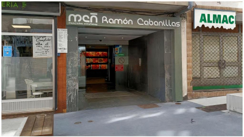 Mercado municipal Ramón Cabanillas.