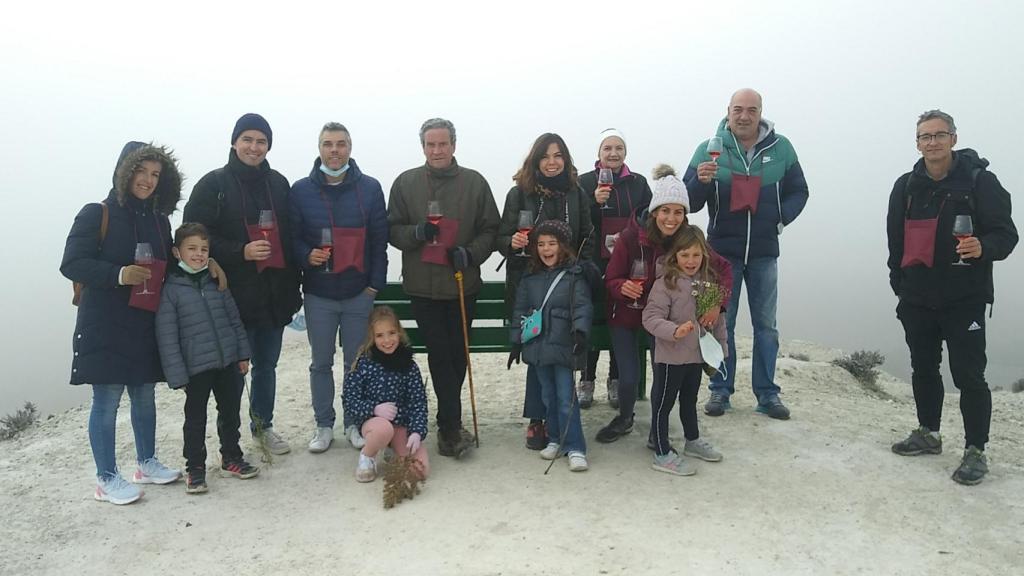 Cata de vinos entre la niebla en la localidad de Cigales