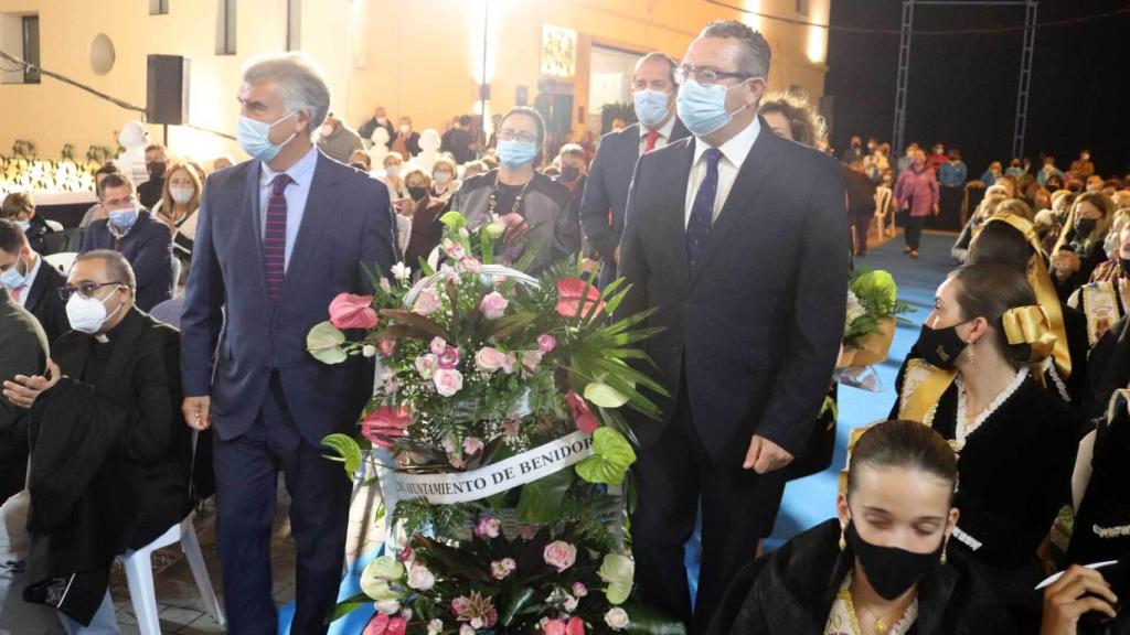 Ofrenda de flores a la Patrona.