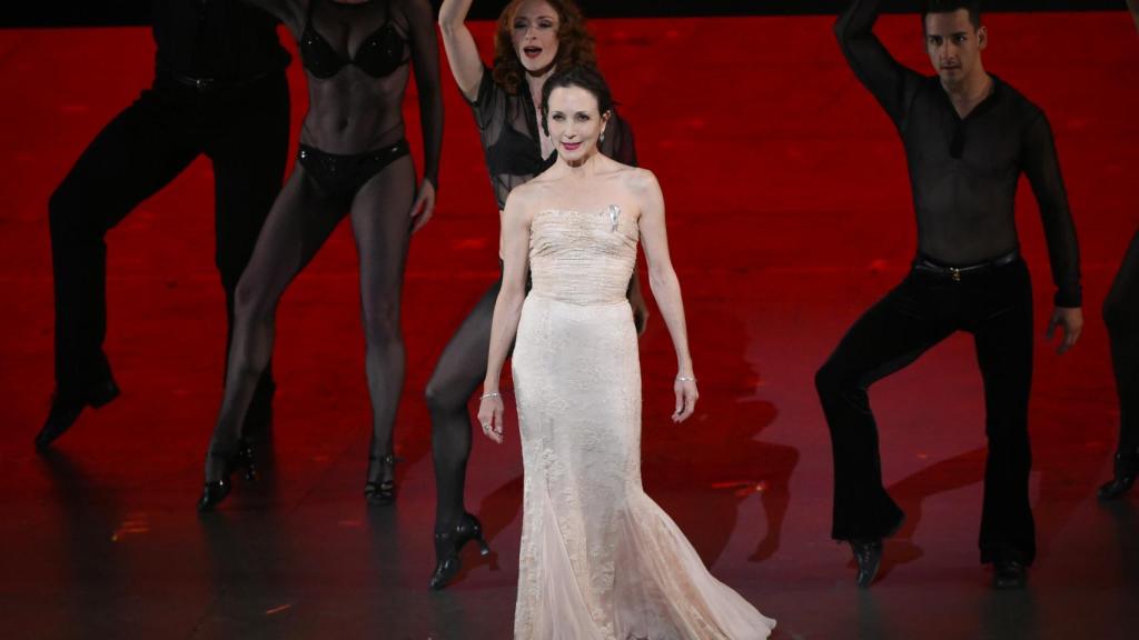 Bebe Neuwirth