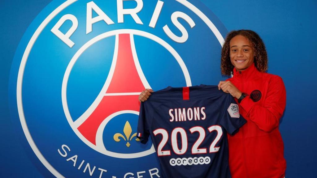 Xavi Simons, en la presentación con el PSG.