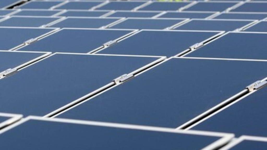 Los paneles fotovoltaicos producen electricidad a través de la radiación electromagnética del sol