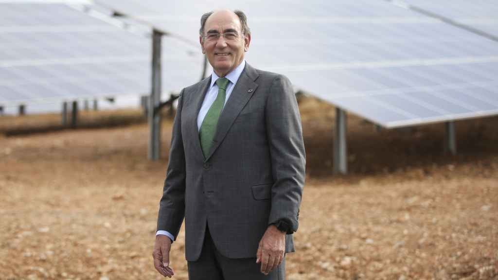 El presidente de Iberdrola, Ignacio Galán, en la instalación fotovoltaica de Andévalo
