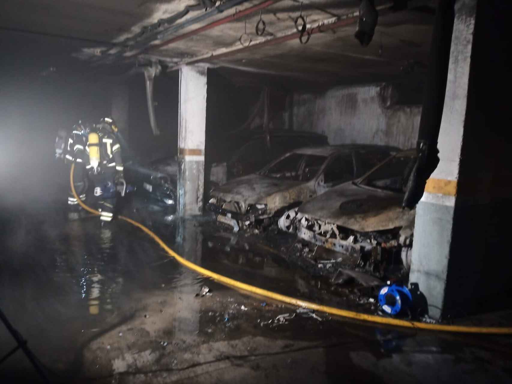 Imagen del incendio en un garaje de Arroyo. Fotografía: Bomberos Diputación de Valladolid