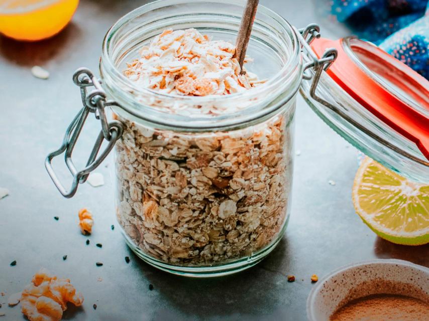 Mascarilla para el rostro de avena y limón.