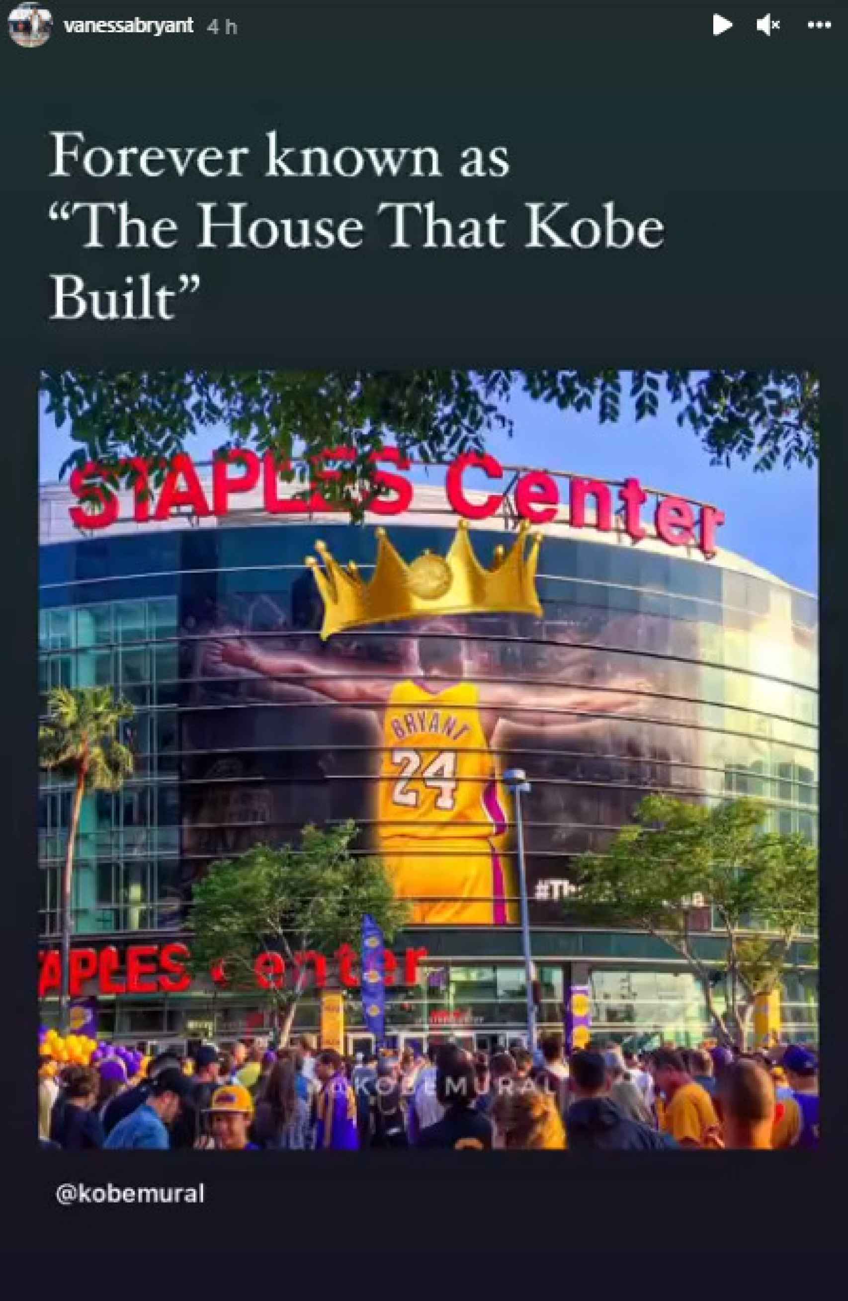 La publicación de Vanessa Bryant tras el cambio del nombre del Staples Center.
