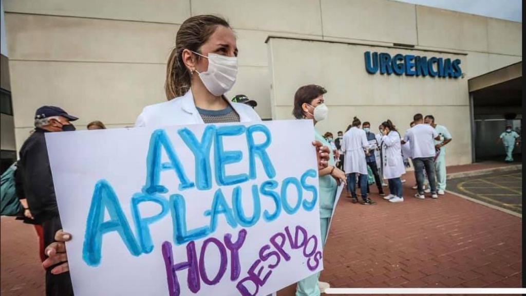 Concentración el pasado viernes convocado por el Comité de Empresa del Hospital de Torrevieja.