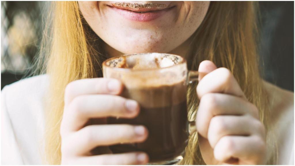 Una chocolatada y un homenaje a la solidaridad para conmemorar el Día de Narón (A Coruña)