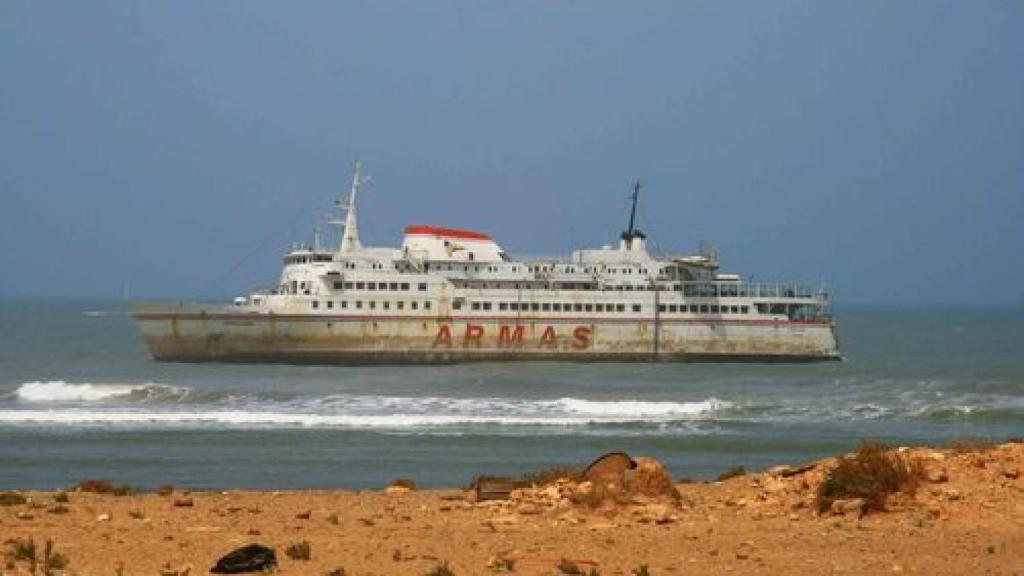 El buque Assalama encallado en la costa de Marruecos desde el 30 de abril del 2008.