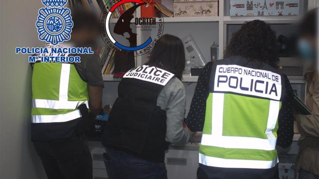 Policía Nacional y Policía Nacional de Francia, detienen a 15 personas por explotar sexualmente a mujeres paraguayas . Foto: Policía Nacional