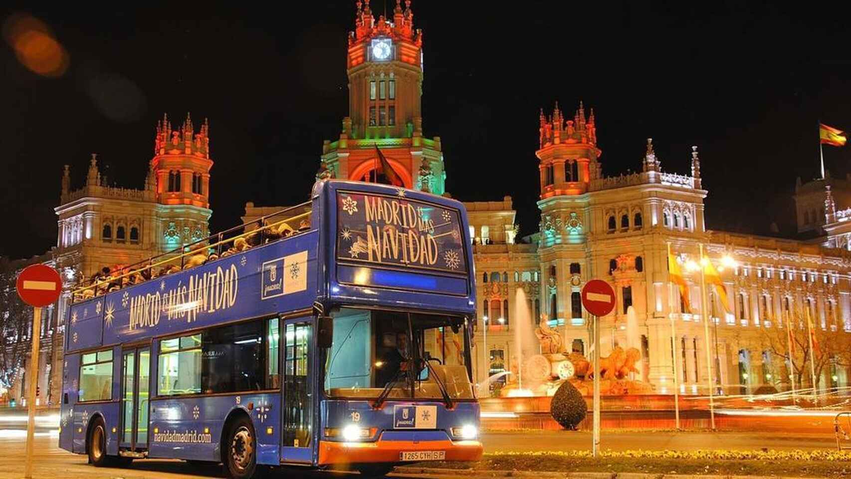Naviluz, el autobús de la Navidad de Madrid, vuelve a recorrer las calles de la capital. EP