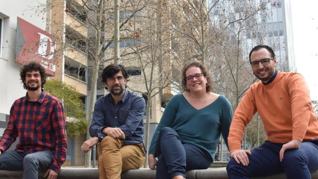 De izquierda a derecha: Mattia Barbero, Manel Sanmarti, Cristina Corchero y Alex Gomar, miembros del equipo fundador de Bamboo Energy.