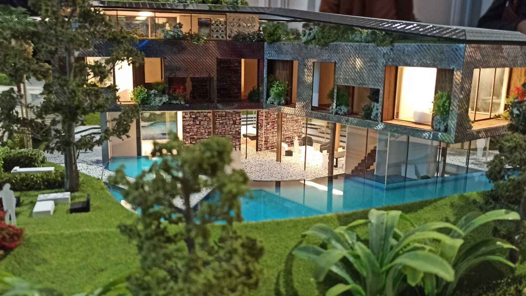 Las viviendas en Marbella de Karl Lagerfeld, Sierra Blanca y The One Atelier, en miniatura.