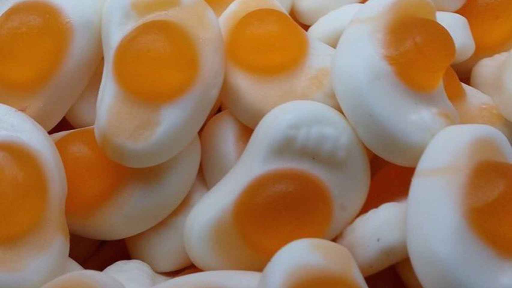 Gominolas con forma de huevos fritos.