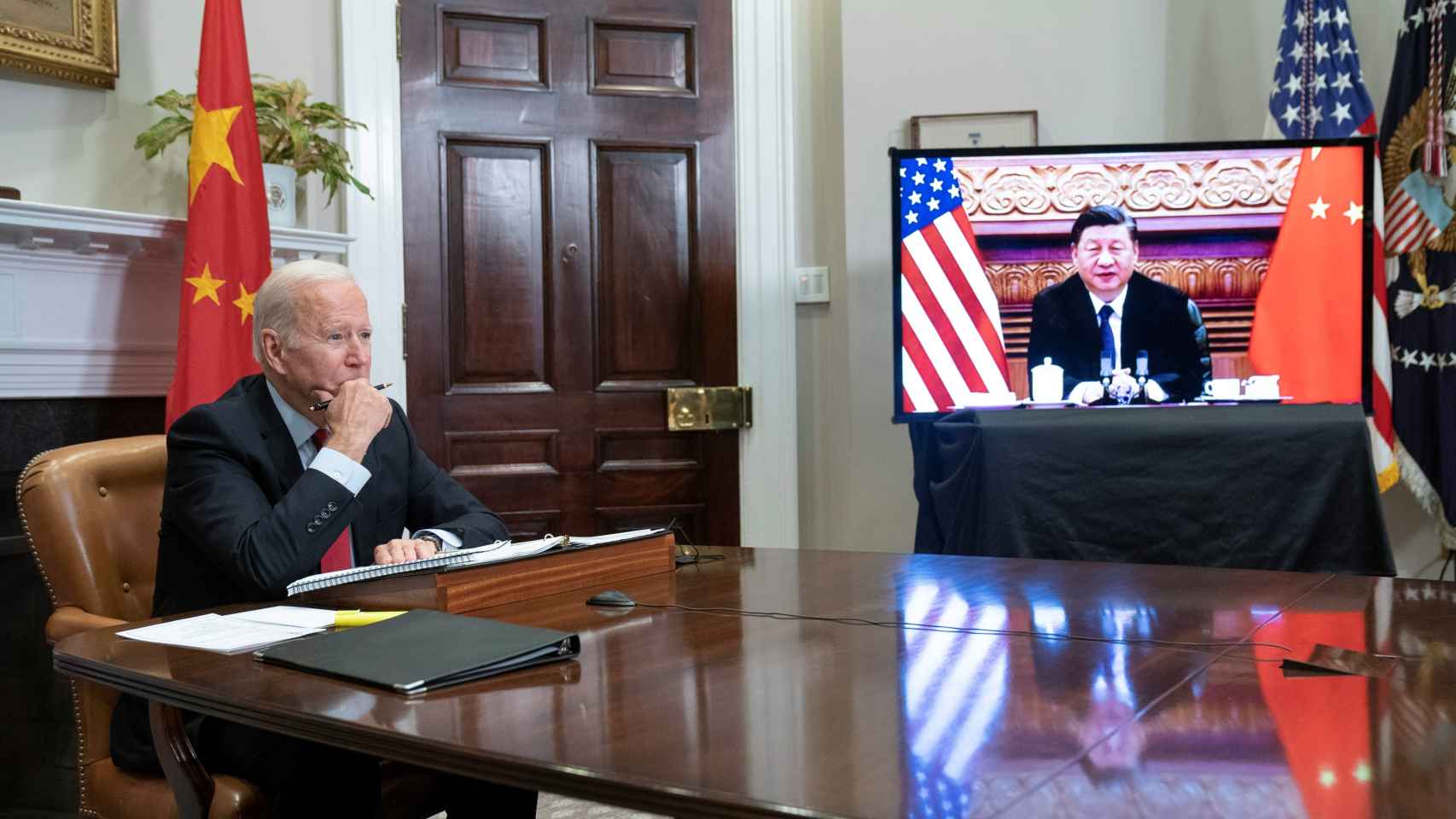 Joe Biden, presidente de Estados Unidos, en una reunión telemática con el presidente de China Xi Jinping