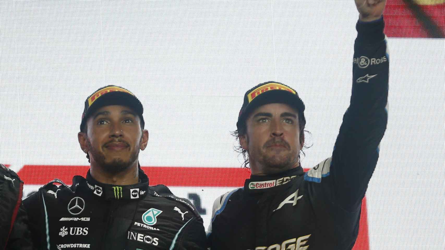 Max Verstappen, Lewis Hamilton y Fernando Alonso en el podio del Gran Premio de Catar de 2021