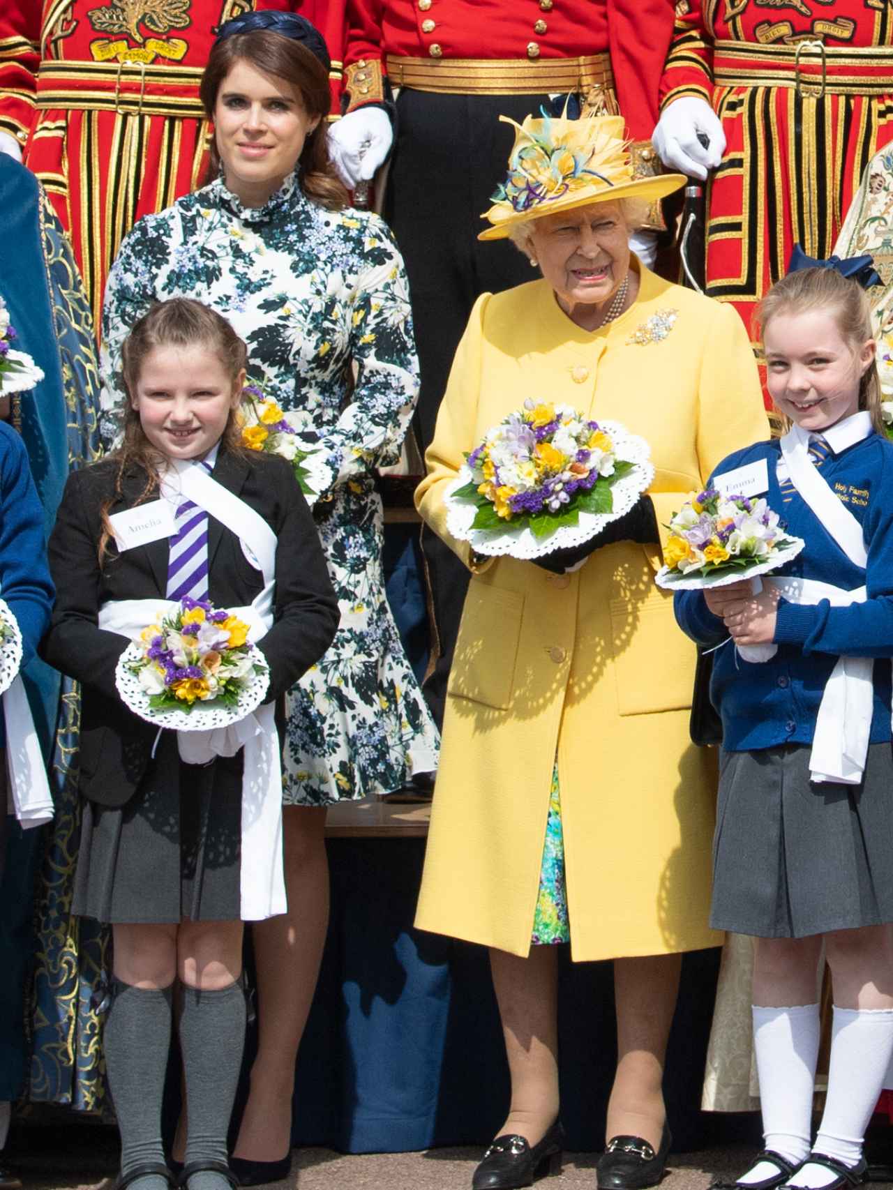 La reina Isabel II junto a su nieta Eugenia de York, en un acto oficial del pasado mes de abril.