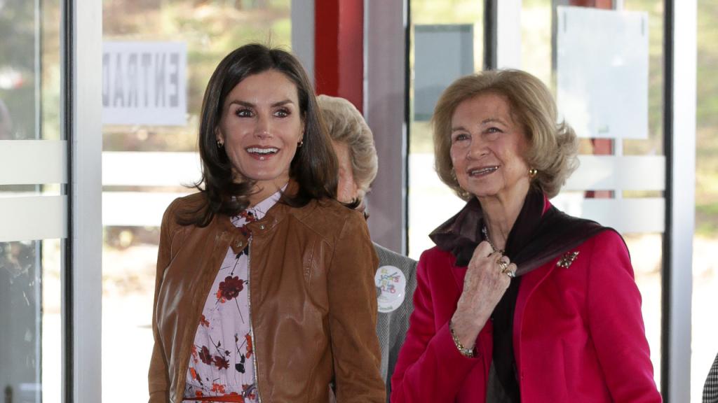 La reina Sofía se ha convertido en la mejor sustituta de doña Letizia.