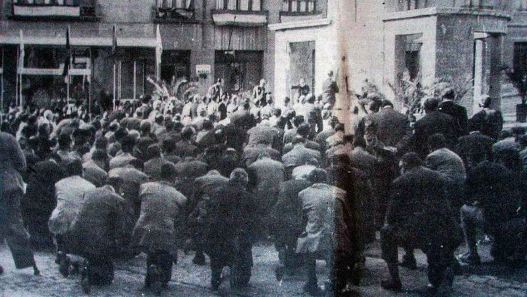 Una de las concentraciones del 12 de octubre en la Plaza de la División Azul de Albacete.