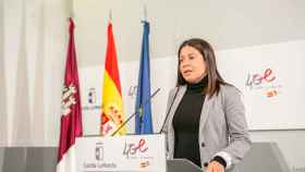 Bárbara García, consejera de Bienestar Social de Castilla-La Mancha, este lunes en rueda de prensa