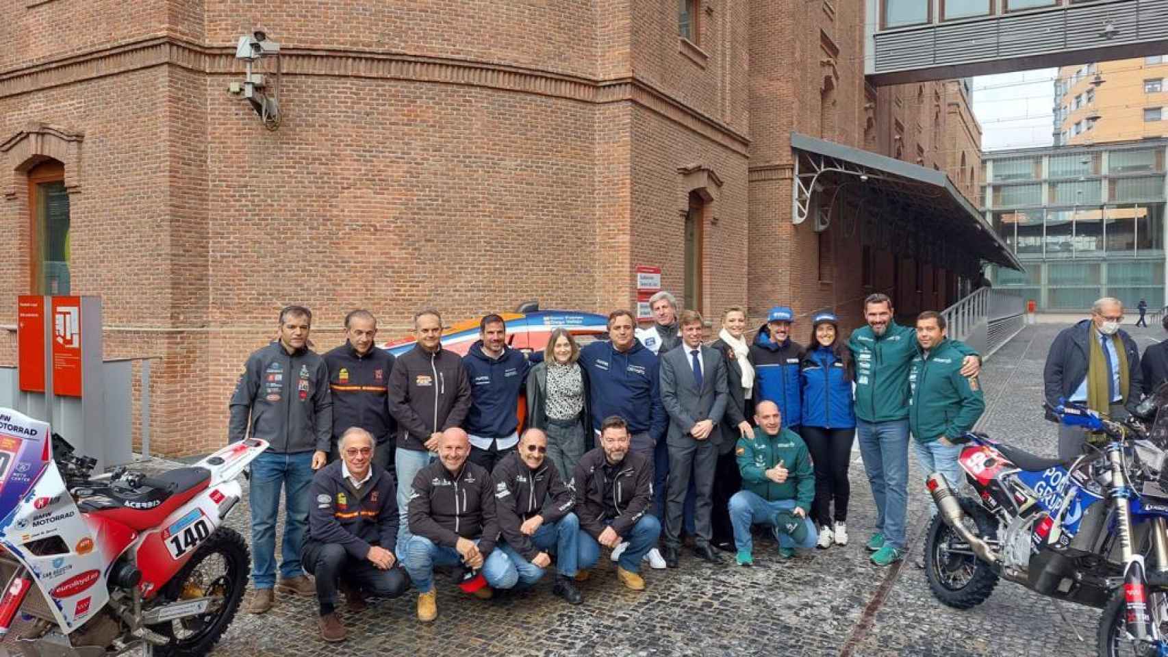 Los pilotos madrileños que van al Rally Dakar, con Marta Rivera, Alberto Tomé y Coral Bistuer