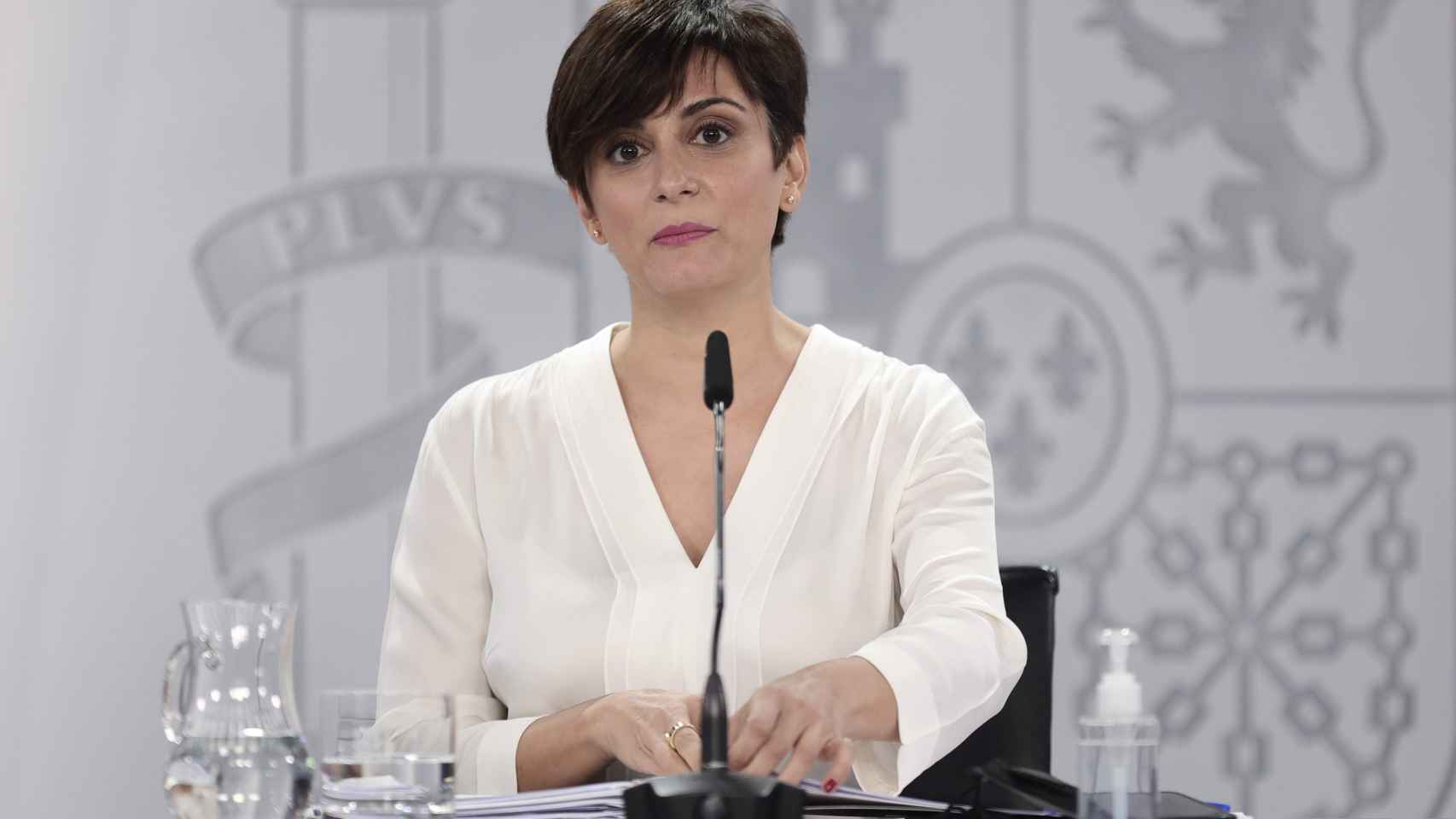 La ministra Portavoz y de Política Territorial, Isabel Rodríguez, en una rueda de prensa posterior al Consejo de Ministros celebrado en Moncloa