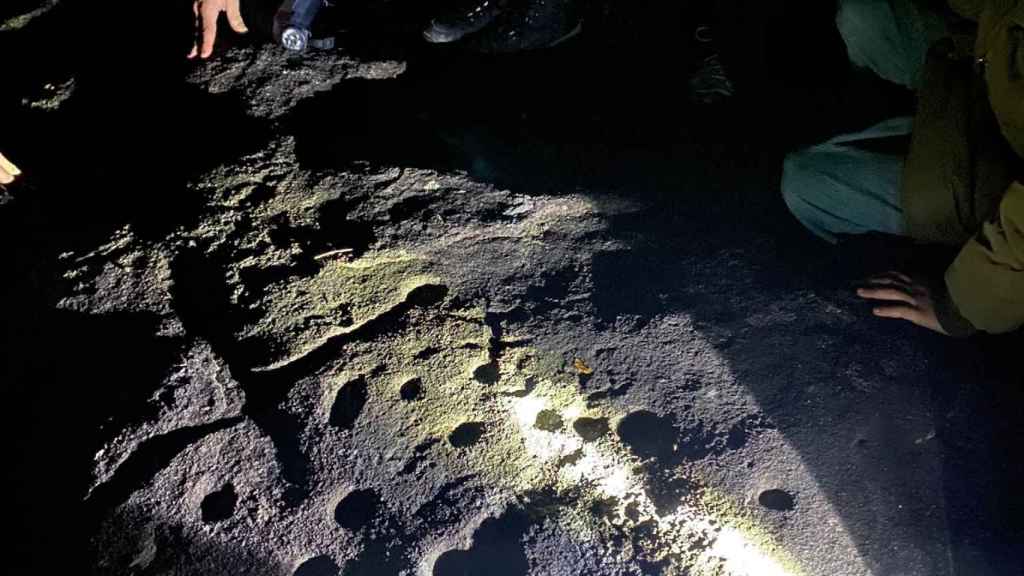 Ruta nocturna por los petroglifos de Pedreira, en Redondela.
