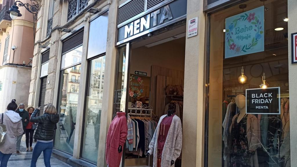 Menta, una de las tiendas del centro que se anima a la Black Week.