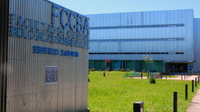 Exterior de la Facultad de Ciencias Biológicas de la ULE