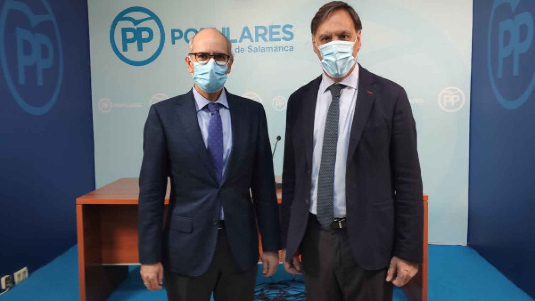 Javier Iglesias (presidente provincial del PP de Salamanca) y Carlos García Carbayo (secretario provincial)