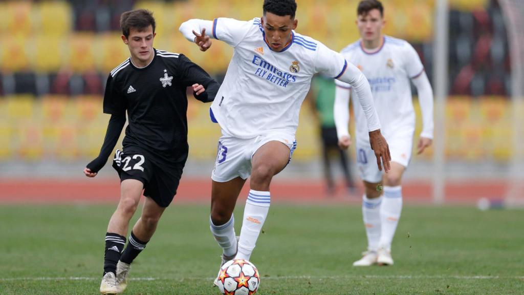 Álvaro Rodríguez, durante el partido entre el Real Madrid y el Sheriff Tiraspol de la Youth League.