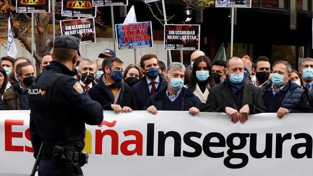 Pablo Casado, en la concentración convocada por la plataforma 'No a la España insegura'  este miércoles en Madrid.