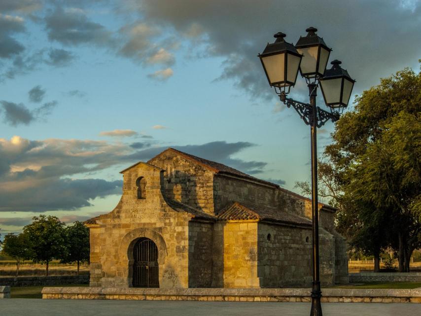 Basílica de San Juan de Baños en Venta de Baños