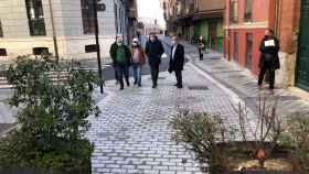 Visita a la reurbanización de las calles del entorno del Calderón