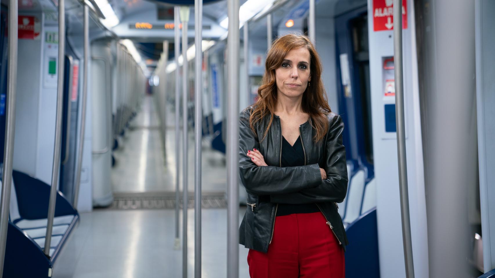 Silvia Roldán en un tren vacío de Metro de Madrid. *Se encontraba sin mascarilla porque se encontraba en el Depósito 4 de Metro, vacío y listo para la desinfección.