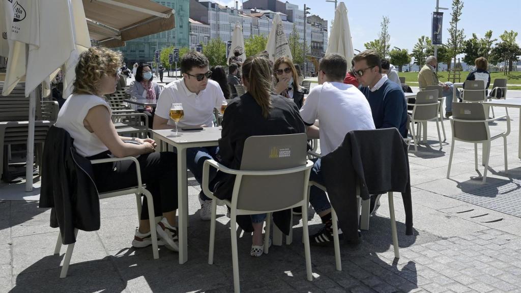 Máximo ocho personas en restaurantes, bares y ocio nocturno desde el sábado en Galicia