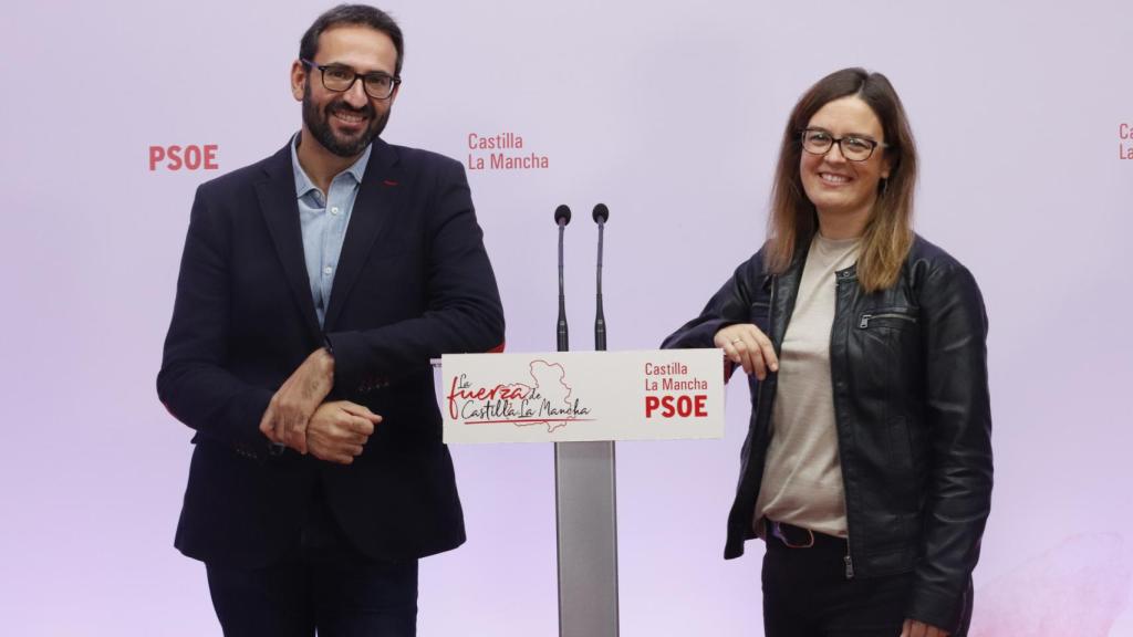 Los socialistas Sergio Gutiérrez y Esther Padilla.