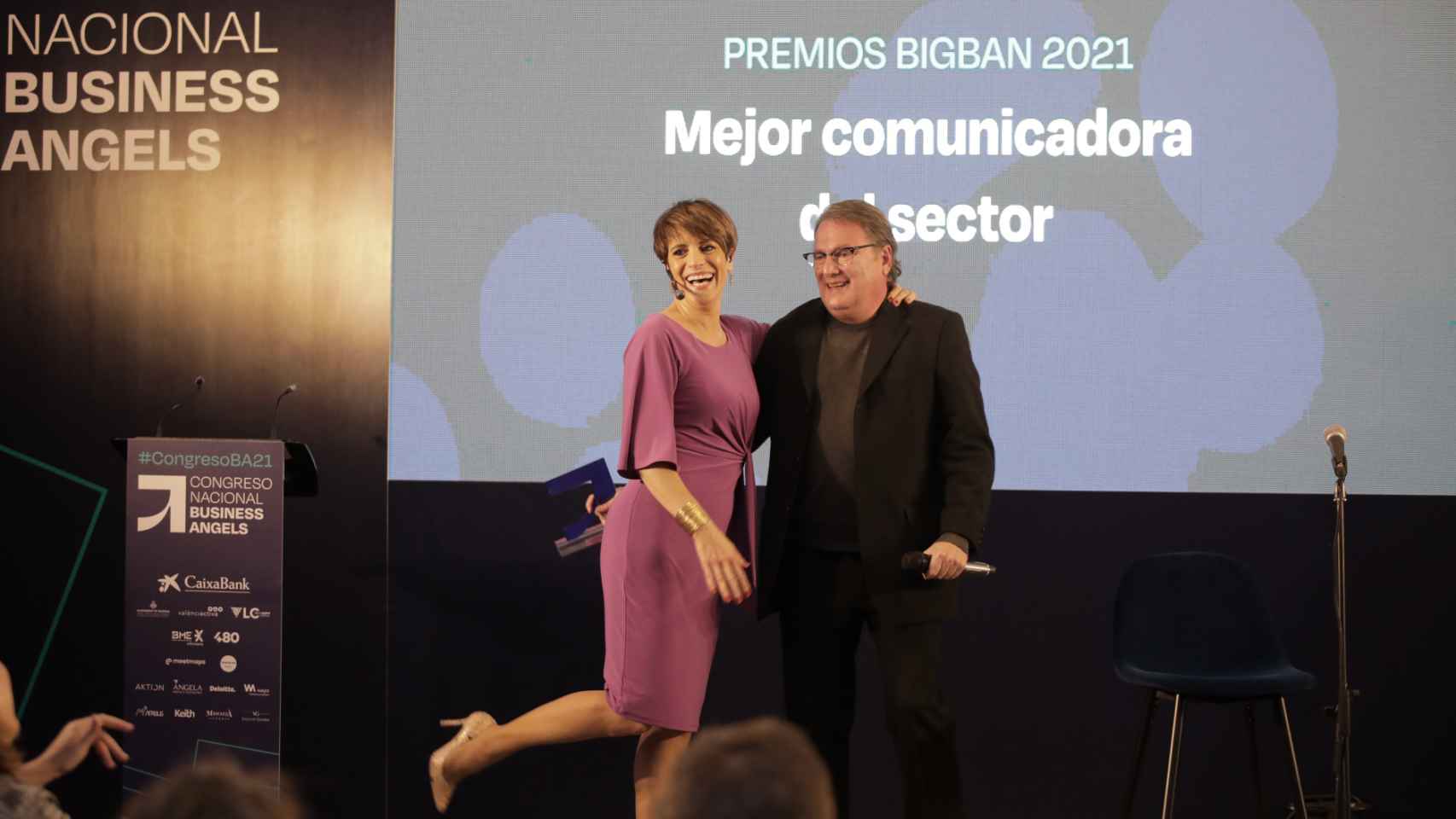 La comunicadora Helena Díez Fuentes fue otra de las galardonadas durante la última edición de los premios de la asociación de inversores privados.