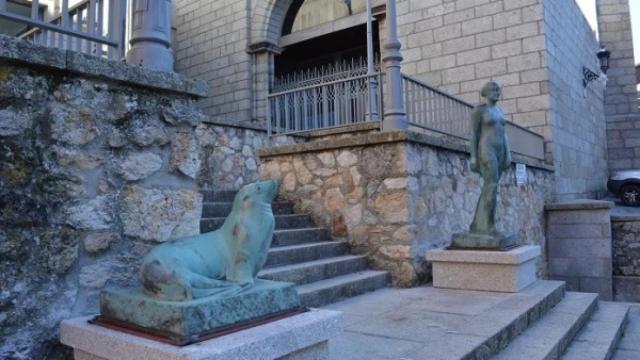 Entrada al Museo de Escultura Mateo Hernández de Béjar