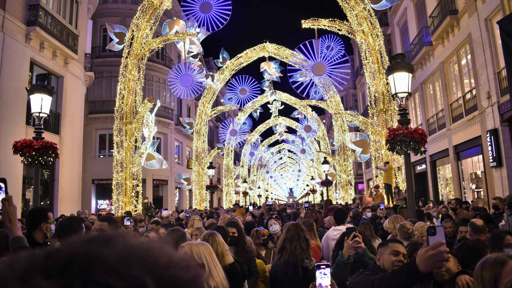 Fotos: así se ven las luces de Navidad en el centro de Málaga